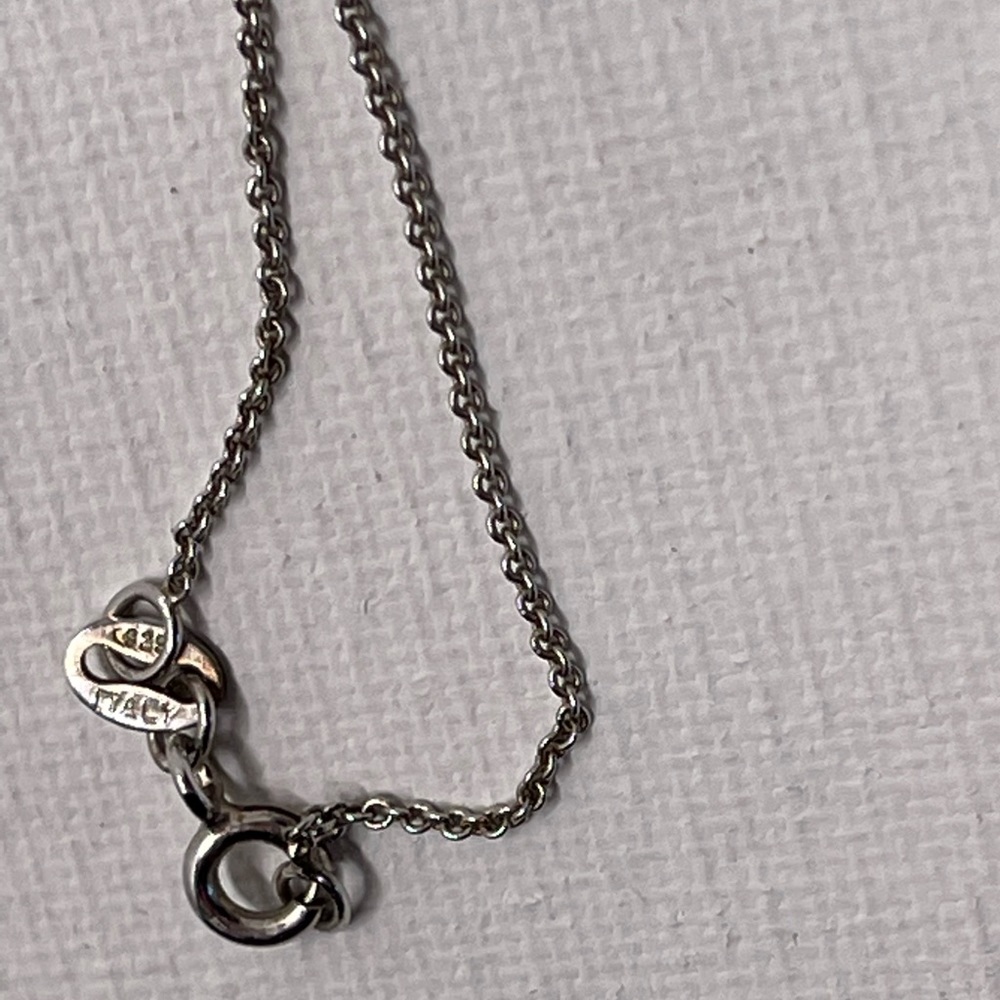Sterling Silver Diamond Pendant Necklace (1/3 ct. tw.) - Picture 4 of 16
